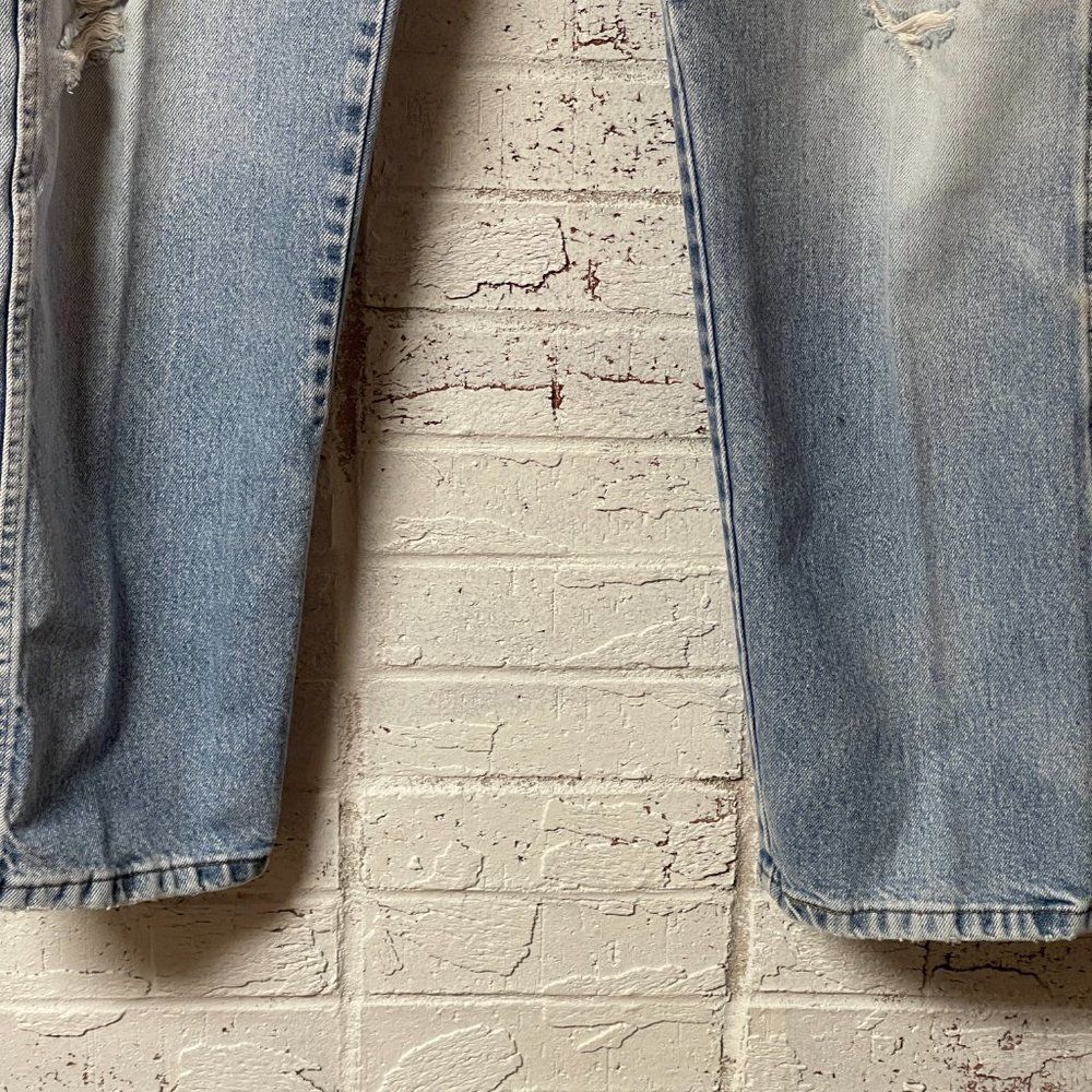 VINTAGE RUSTLER DISTRESSED FADED LIGHT BLUE DENIM JEANS 38x32 - Picture 4 of 11